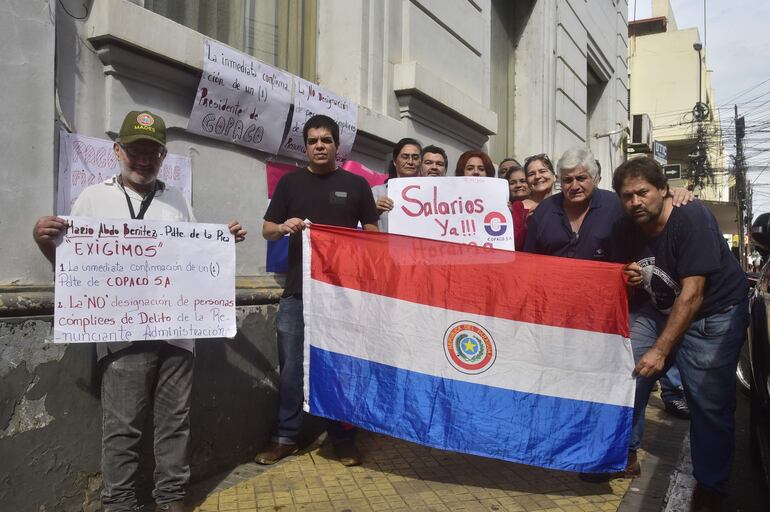 Funcionarios de Copaco se movilizaron constantemente por los retrasos en los pagos de salarios.