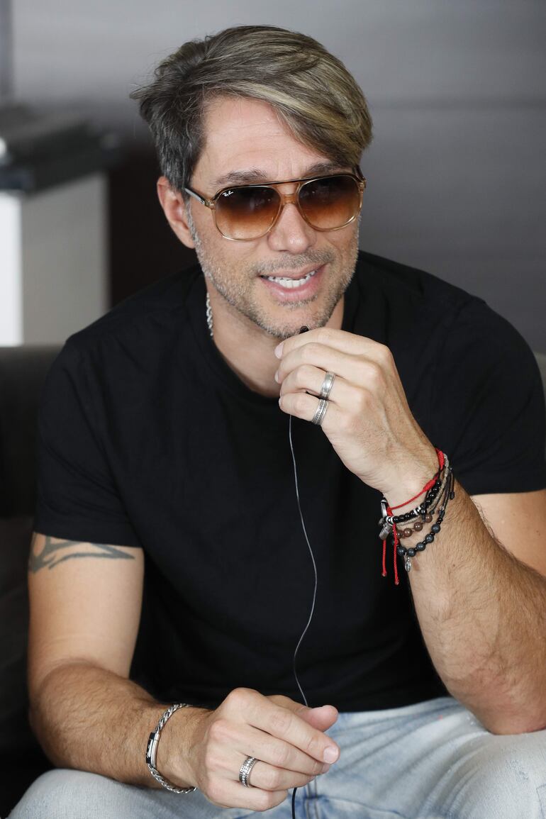 Paolo Tondo, cantante del grupo Proyecto Uno.