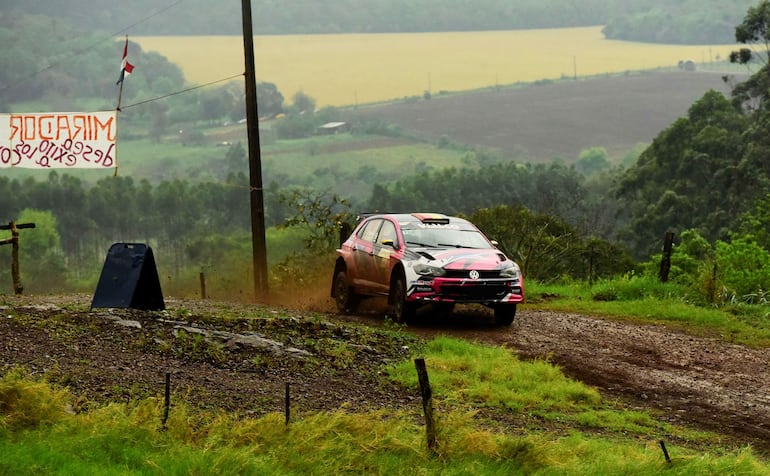 Marco Bulacia (VW Polo GTI R5), protagonista de un extraordinario paisaje junto al Río Paraná.