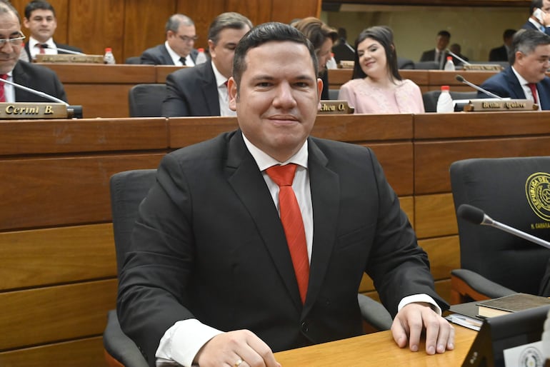 Alejandro Aguilera (ANR, FR), miembro titular en representación de la Cámara Baja ante el Jurado de Enjuiciamiento de Magistrados (JEM).