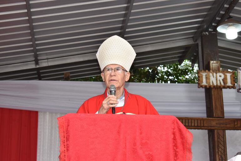 Monseñor Joaquín Robledo, obispo de San Lorenzo.