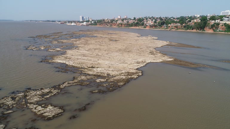 La bajante del río Paraguay del año 2020. Archivo.