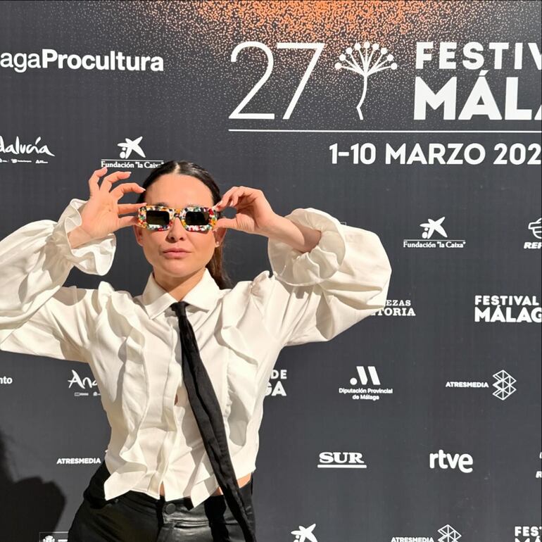 ¡Con toda la onda! Así pasó Lali González por la alfombra del Festival de Cine de Málaga. (Instagram/Lali González)