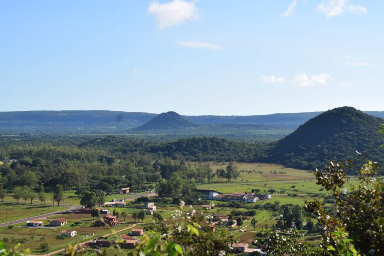 Las serranías forman parte de la belleza natural de Paraguarí.