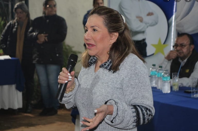 La senadora Zulma Gómez.