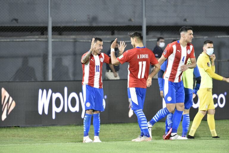 Paraguay solo jugará un partido de local en este combo.