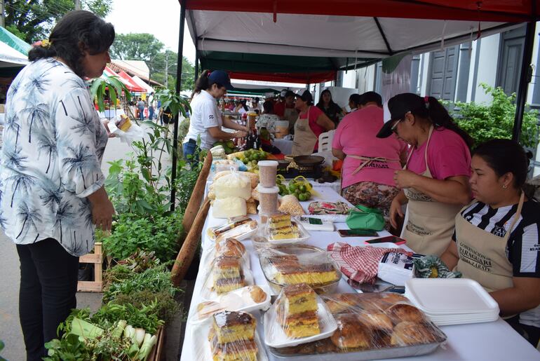 La Feria  “Sentí la Juventud Emprendedora” se prepara para este viernes en Paraguarí.