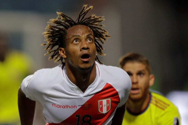 André Carrillo, delantero de la selección peruana que está anunciado para enfrentar mañana a Paraguay.