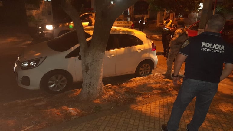 La Policía Nacional recuperó este automóvil Kia Rio denunciado como robado.