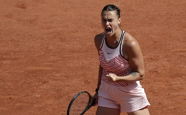 Grito de “guerra” de Sabalenka, que arrancó bien en Paris. EFE