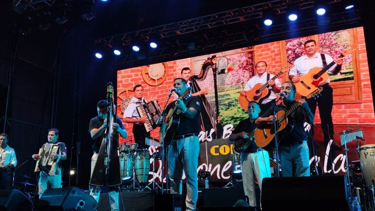 Una variedad de grupos musicales subieron al escenario del Festival del Guayabo en esta edición.