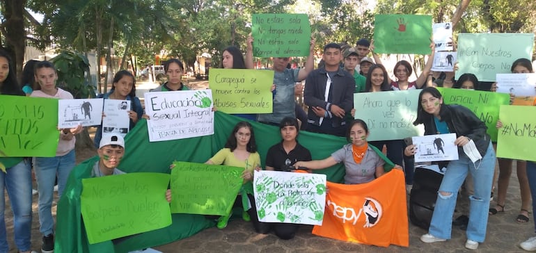 El pasado 13 de mayo jóvenes se movilización contra el abuso sexual de menores en Carapeguá.