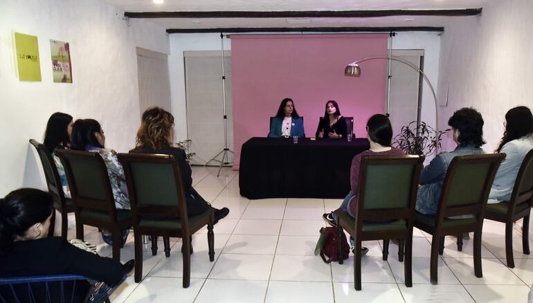 La conferencia de prensa reunió a varias de las propuestas que subirán a escena, quienes compartieron con la prensa.