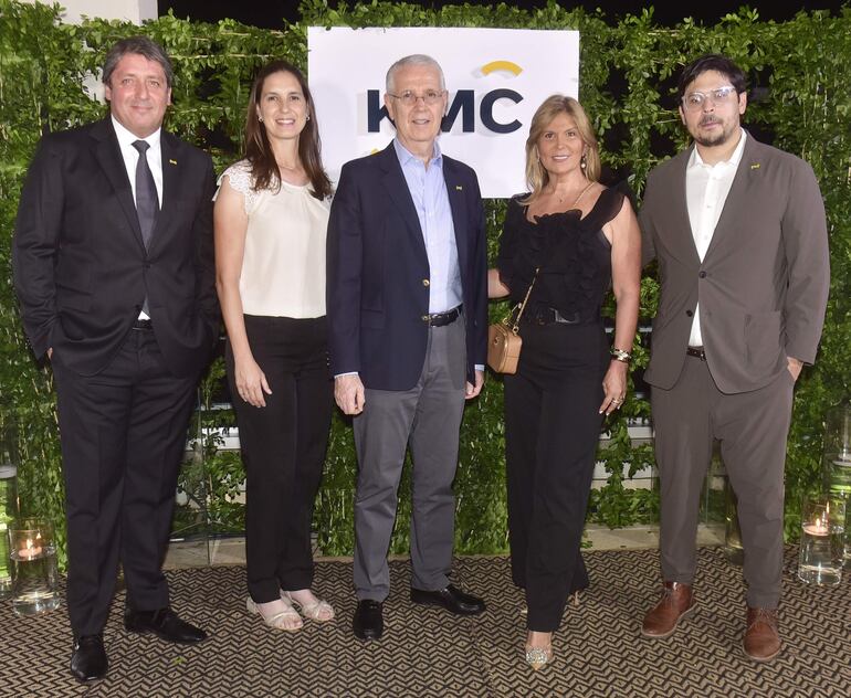 Guillermo Isasti, Adriana López, Ronald Birks, Mónica Costa y Sebastián Velázquez.