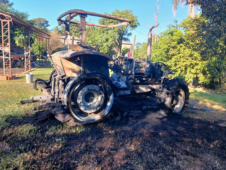 En San Pedro, incendian nuevo tractor agrícola que el Ministerio de Agricultura entregó a productores