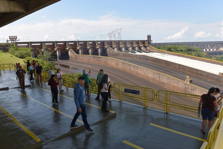 Las condiciones hidrológicas favorables del presente colaboraron con el aumento de las transferencias al Estado paraguayo, dicen desde Itaipú.