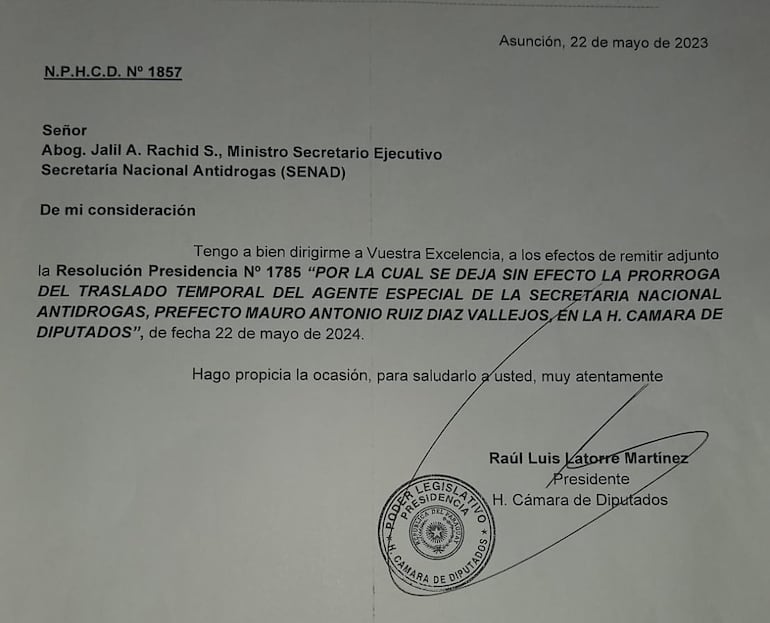 Nota remitida por el presidente de la Cámara de Diputados a la Senad.