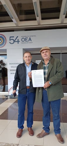 Exobreros de Itaipú denuncian la vulneración de sus derechos ante la OEA.