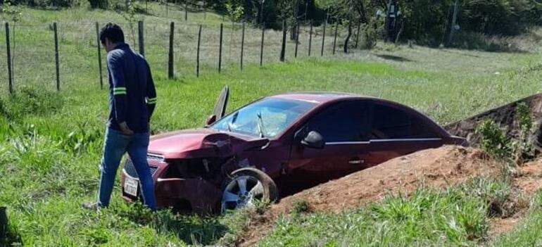 El conductor del automóvil fue trasladado al Hospital de Trauma.