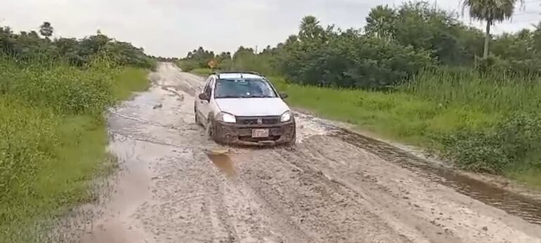 Se complica la situación de los pobladores en el Alto Paraguay debido a la crítica situación de los caminos.