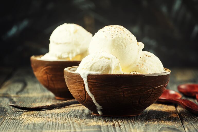 Helado casero de vainilla.