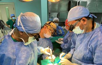 Imagen de referencia: trasplante de corazón realizado en el Hospital Pediátrico Niños de Acosta Ñu.