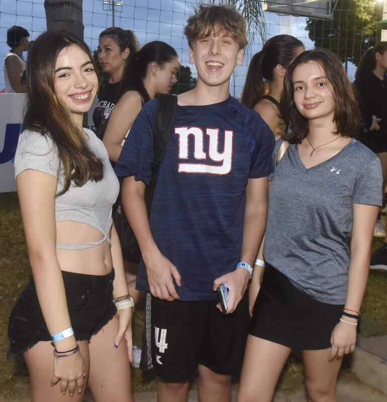 Luciana Blanco, Fabrizio Kohn y Nabila Bittar.