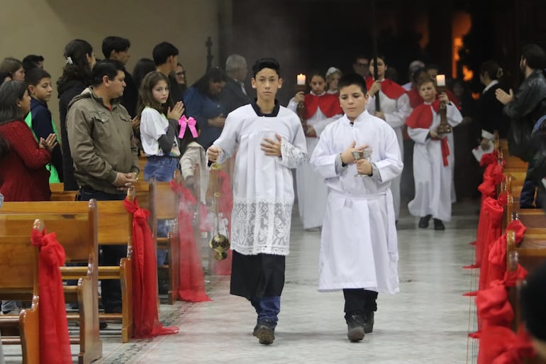 Todos los días se desarrollan actividades previas en honor a Santa Rita de Casia en la parroquia local.