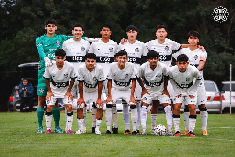 Olimpia está al mando de la categoría Juvenil con 27 puntos