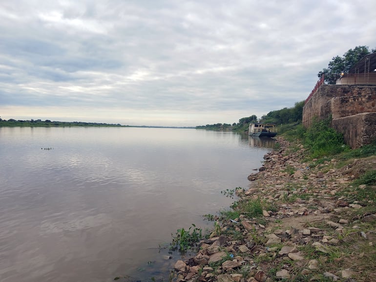 Tras superar el pico de descenso, el río Paraguay logró aumentar 1,9 m frente al puerto de Fuerte Olimpo, cuya marca en el día de hoy es 2,54 m.