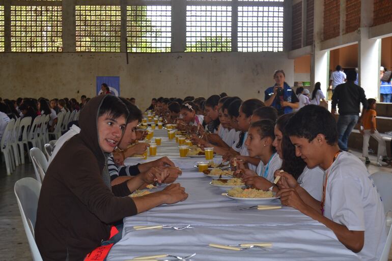 Almuerzo escolar distribuirán desde marzo en Carapeguá.