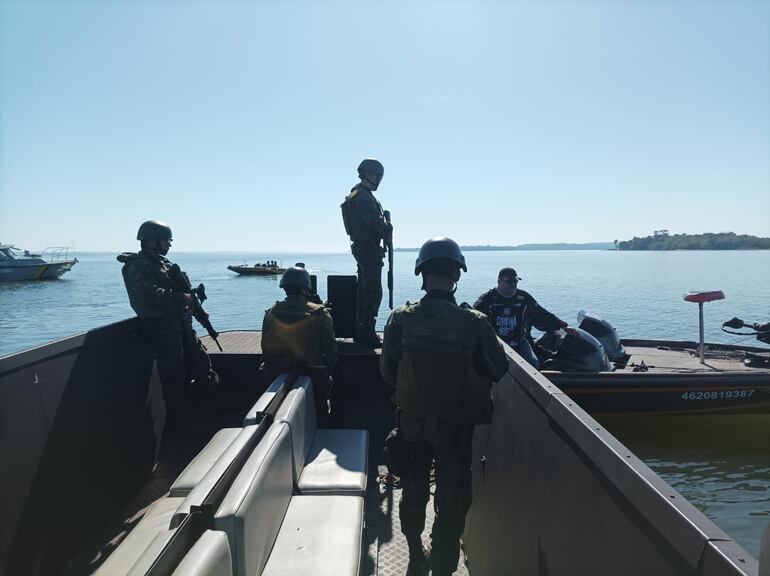 En el lago de Itaipú y el río Paraná también se llevan a cabo los controles en el marco de operativo Ágata.