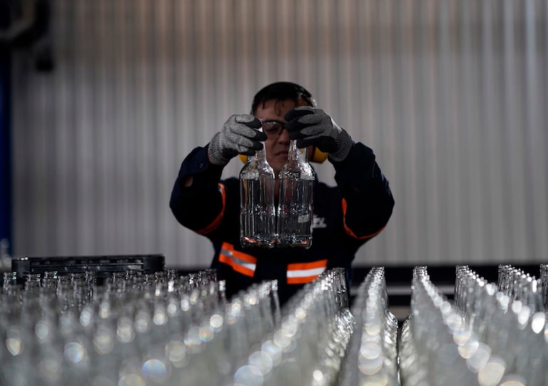 Este crecimiento logra la diversificación de producción de FPV en diferentes tipos, tamaños y colores de botellas.