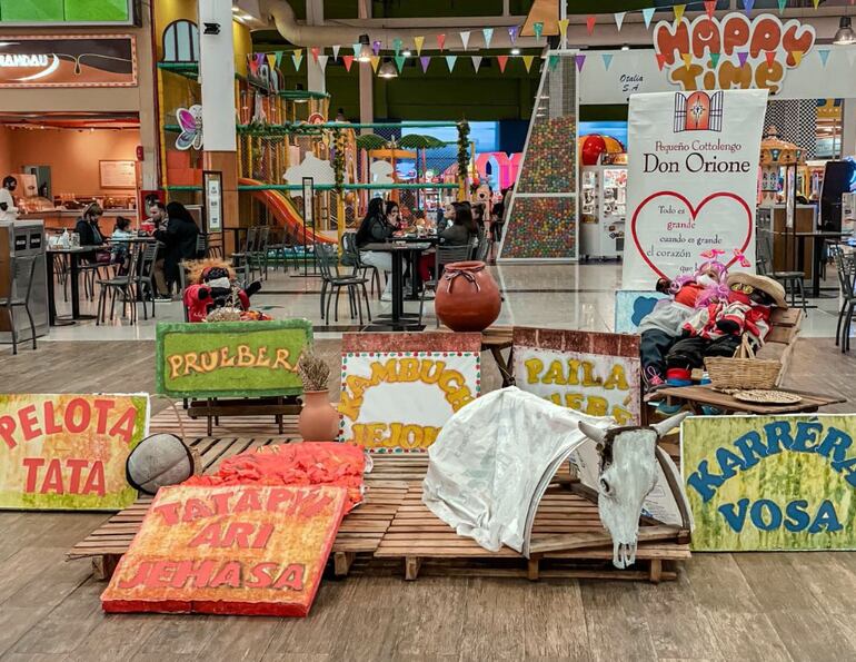 Para mantener la tradición, el Shopping Mariano preparó la fiesta de San Juan en modo seguro.