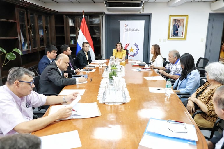 Primera reunión de de la Mesa de Diálogo sobre Seguridad Social.