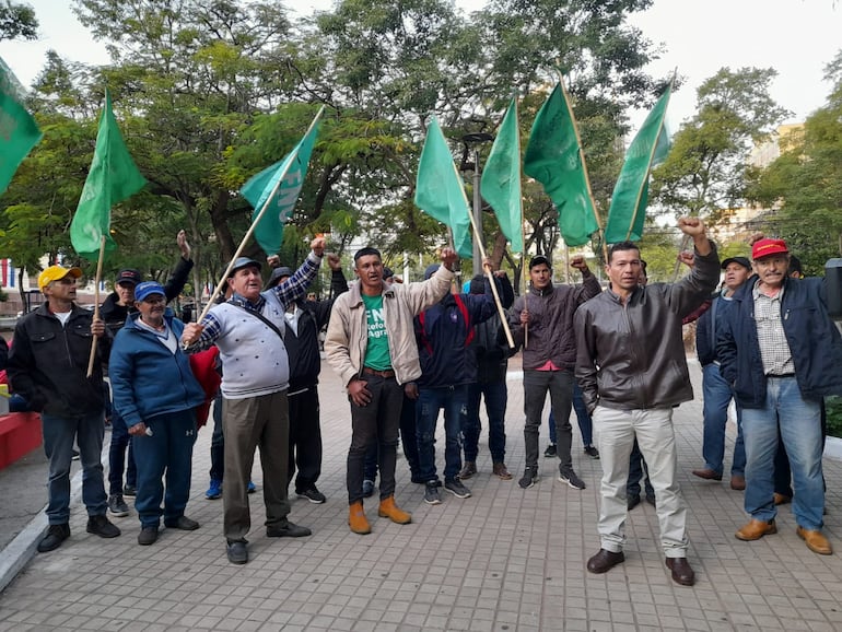 Imagen de archivo de miembros de la Federación Nacional Campesina (FNC).