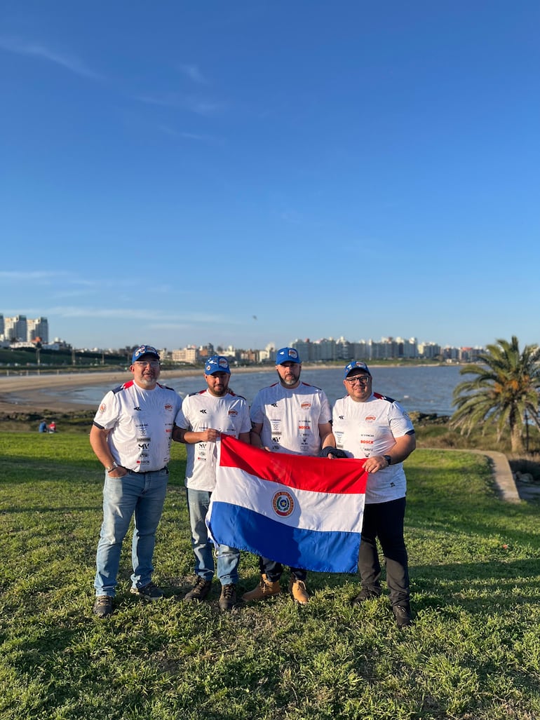 El equipo BBQ Paraguay ya se encuentra en Uruguay para el Mundial de Asadores.