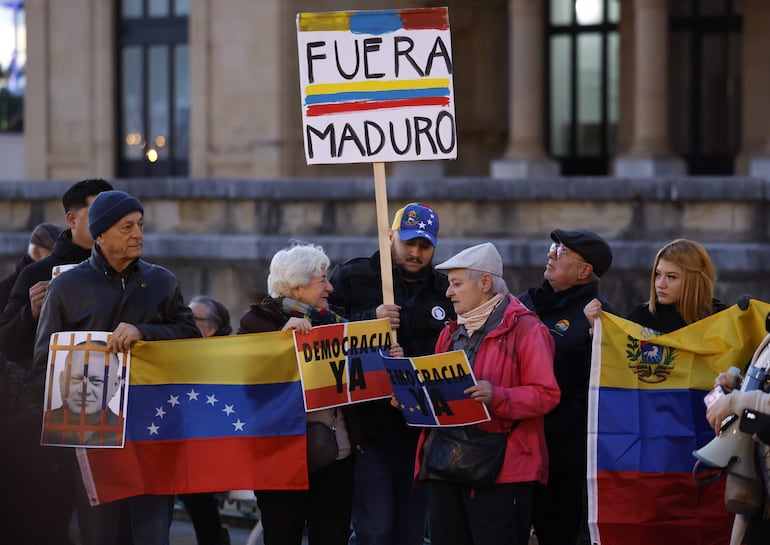 Imagen de archivo de la concentración convocada por la Asociación de Venezolanos de Gipuzkoa (Asovengui) en San Sebastián contra el gobierno de Nicolás Maduro. 