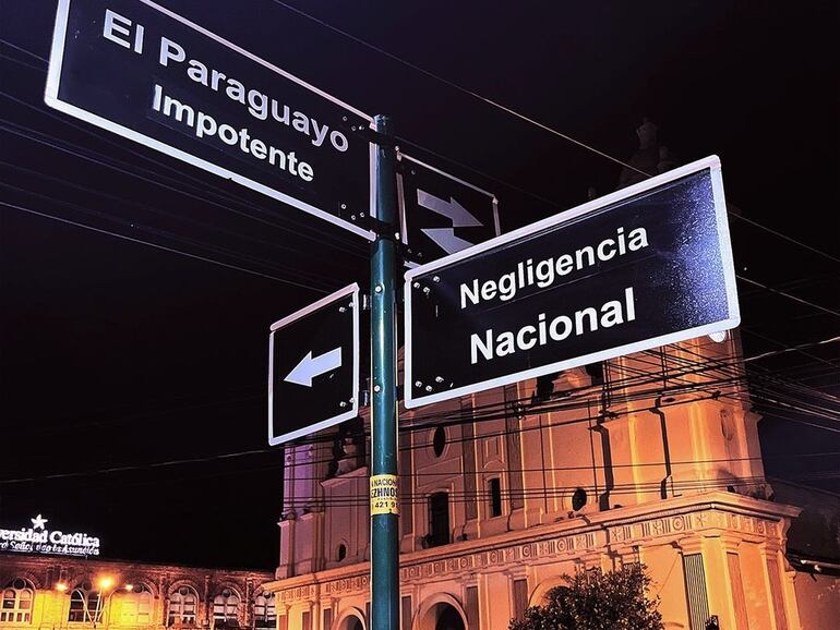 La alteración de las nomenclaturas viales Paraguayo Independiente e Independencia Nacional a  Paraguayo Impotente y Negligencia Nacional respectivamente fue una manera de demostrar el hartazgo.