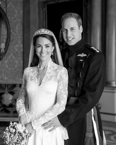 Kate Middleton y William de Inglaterra el día de su boda, hace 13 años.