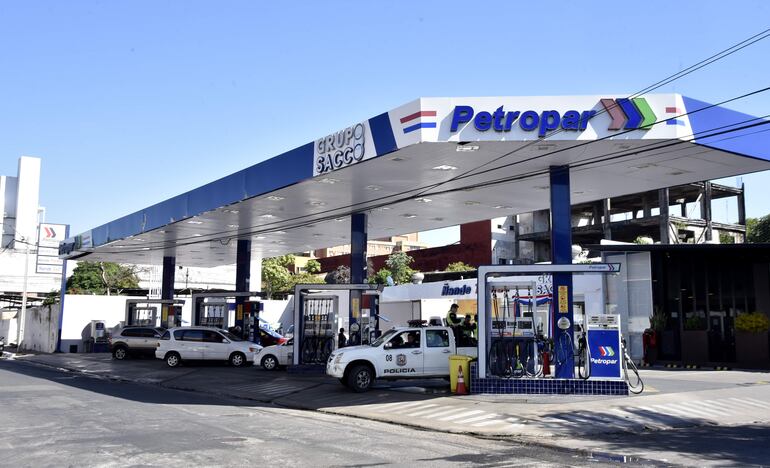 Imagen de referencia: una estación de servicios de Petropar. 