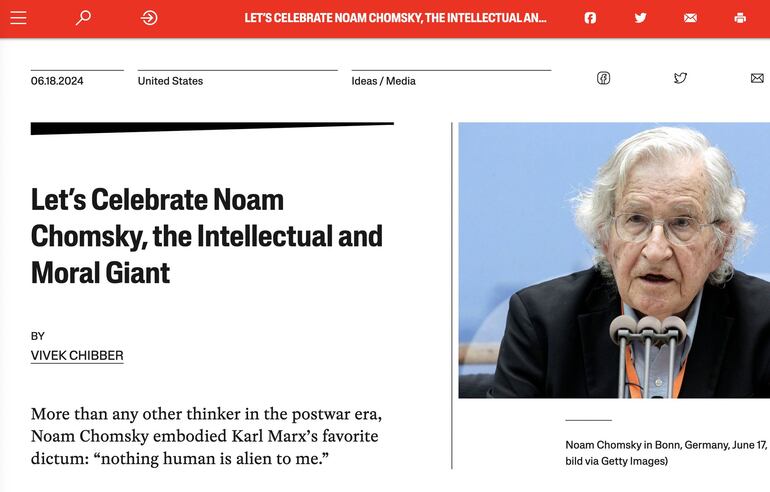 Los editores de Jacobin cambiaron el título, de “Recordamos a Noam Chomsky, el gigante intelectual y moral” (”We Remember Noam Chomsky, the Intellectual and Moral Giant”) a “Celebremos a Noam Chomsky, el gigante intelectual y moral” (“Let’s Celebrate Noam Chomsky, the Intellectual and Moral Giant”).