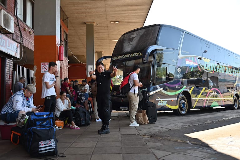 Dinatran libera horarios de buses que van al interior, por las fiestas.