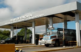 Transportistas del interior piden aumento de pasaje ante incremento de la tarifa del peaje de Ypacarai y camioneros no descartan acciones.