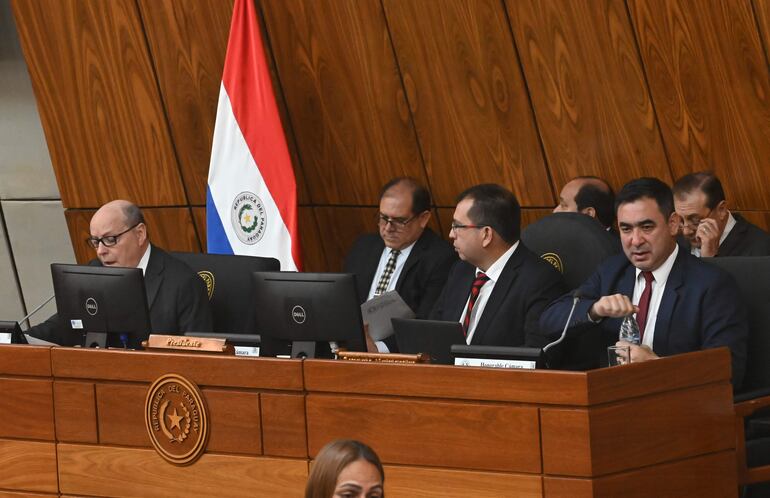 El presidente de la Corte Suprema de Justicia, César Manuel Diesel, expuso ayer el proyecto de presupuesto de la entidad ante la Comisión Bicameral de Presupuesto del Congreso.