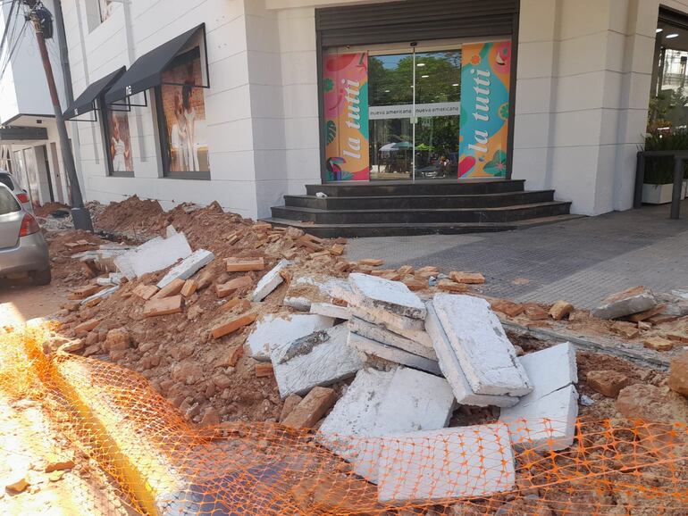 Las obras de cableado subterráneo sobre la calle Palma tienen un avance del 60%, según la Ande.