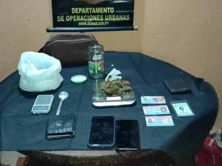 La cocaína y la marihuana, entre otros elementos, fueron incautados por el Ministerio Público.