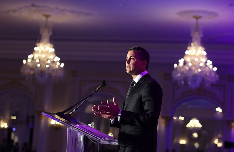 El presidente Santiago Peña, durante la Gala Anual y Premios de Liderazgo en Washington, Estados Unidos