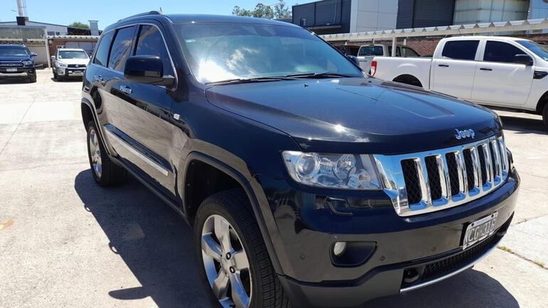 Dos motochorros, a punta de arma de fuego, robaron  una camioneta a un ciudadano argentino.