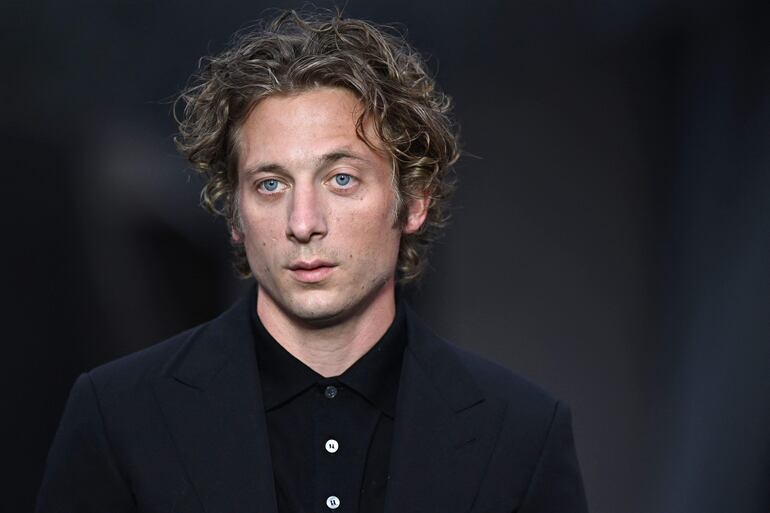 Jeremy Allen White, protagonista de la serie "The Bear", firme candidata para la categoría de comedia.